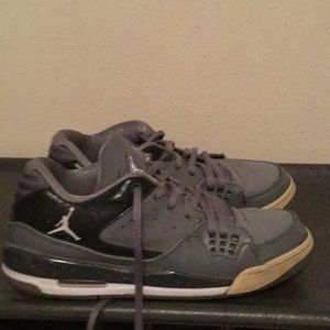 Jordan Boy’s Low Top Shoes